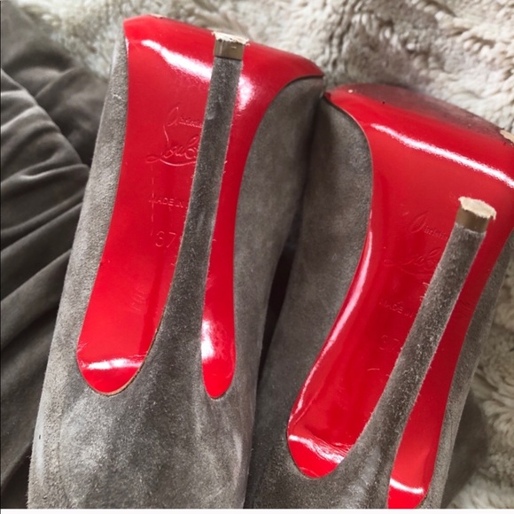 *** SOLD *** CHRISTIAN LOUBOUTIN - Picture 4 of 7